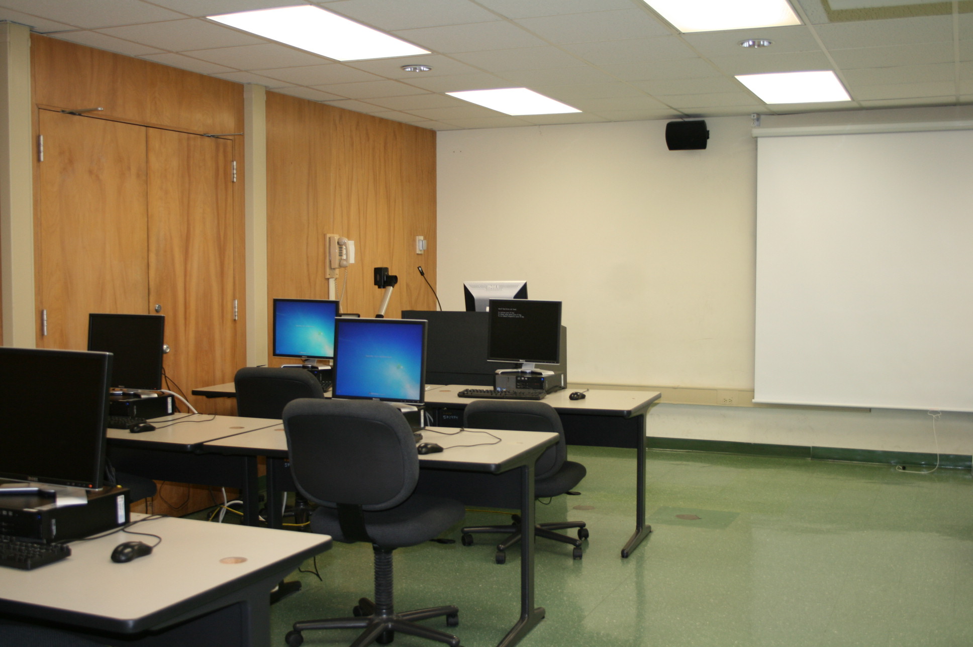 An image of LSU Library 232 taken from the back of the classroom.