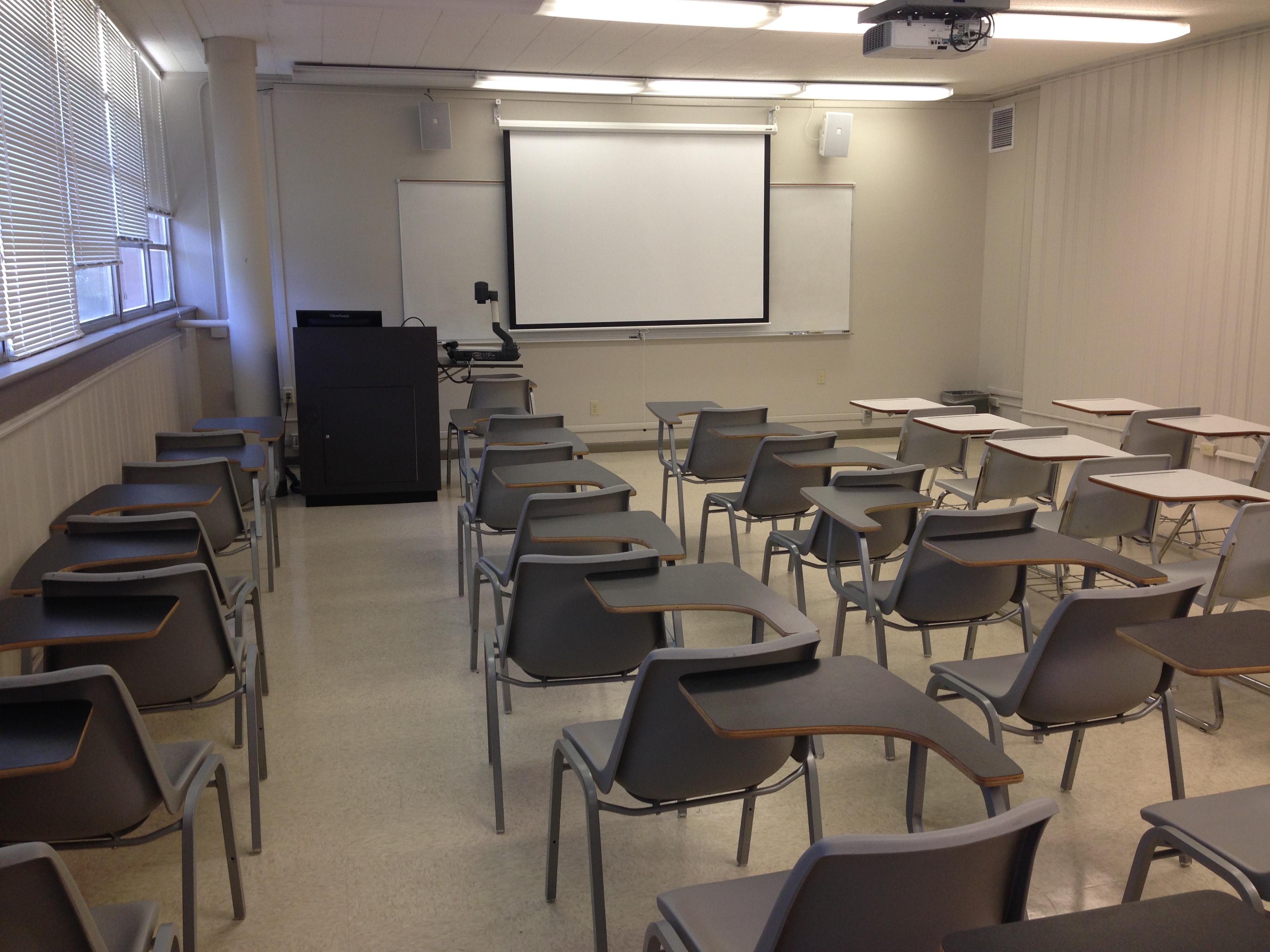 An image of Old Forestry room 110 taken from the back of the classroom